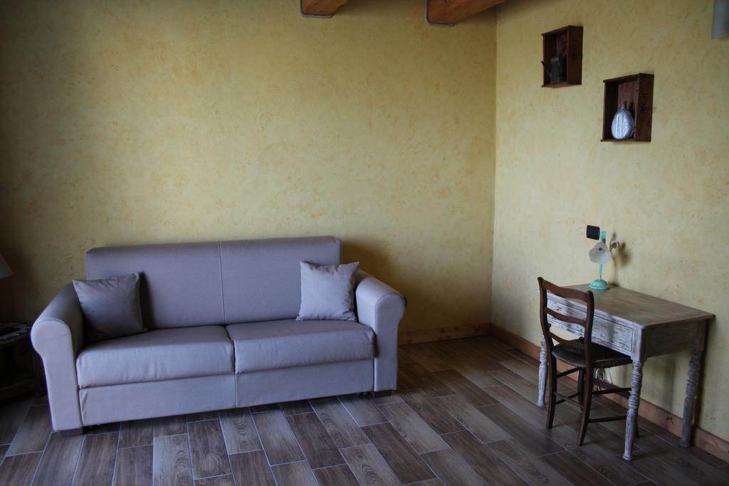 Azienda Agricola Garoglio Davide Alfiano Natta Kültér fotó